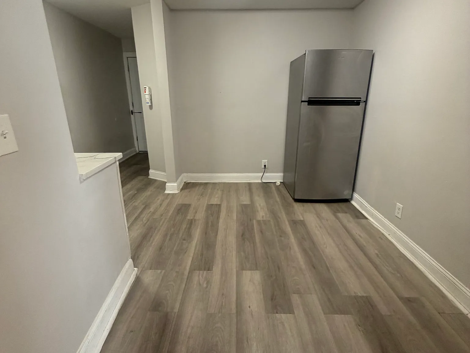 1 bed, 700 sqft, $1,850 — Photo 3