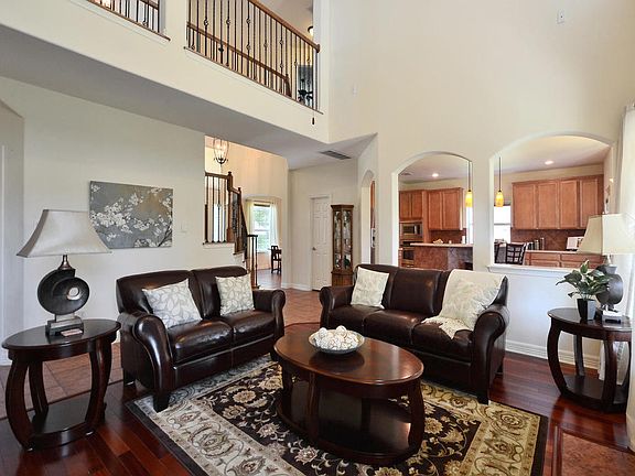 3rd image of 12501 Tabor Oaks Dr