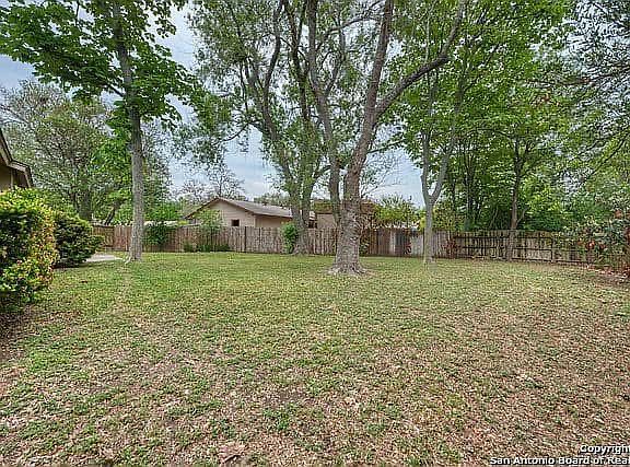4th image of 11527 Old Manse St
