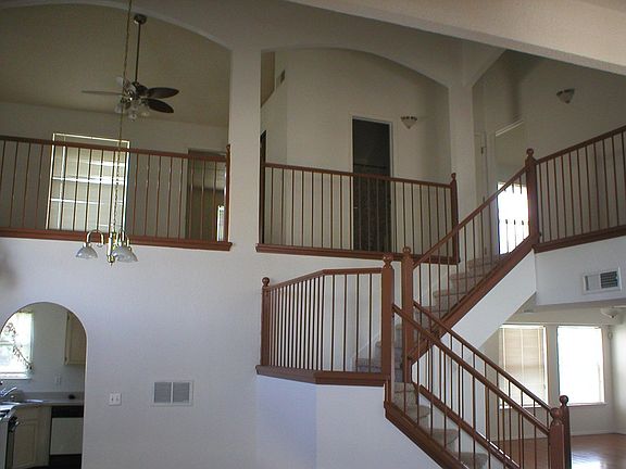 5th image of 10735 Sugarland Dr