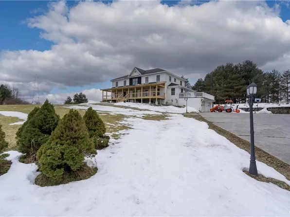 1002 West St, Carthage, NY 13619