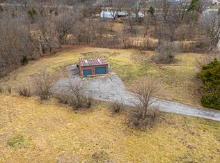 14111 Twin Grove Rd, Bloomington, IL 61705