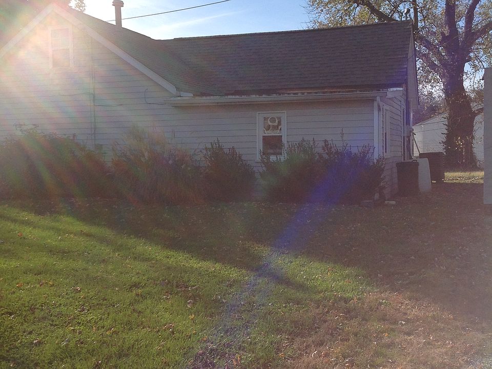 2nd image of 117 Ashmore Ave