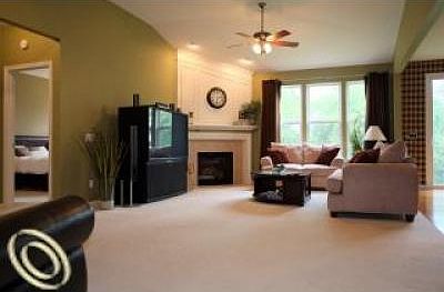 4th image of 8851 Meadow Ln