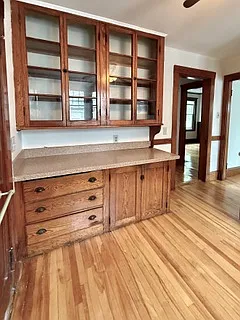 2 bed, 1.0 bath, 1118 sqft, $2,700 — Photo 2