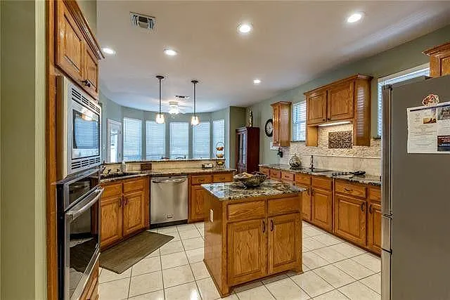 5914 Edgewood Dr — Photo 9