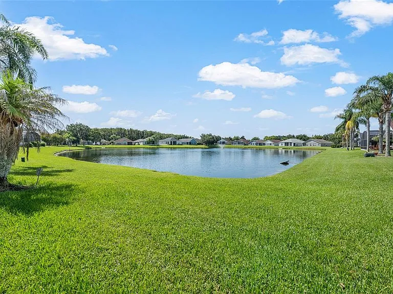 3180 Stonehurst Cir — Photo 22