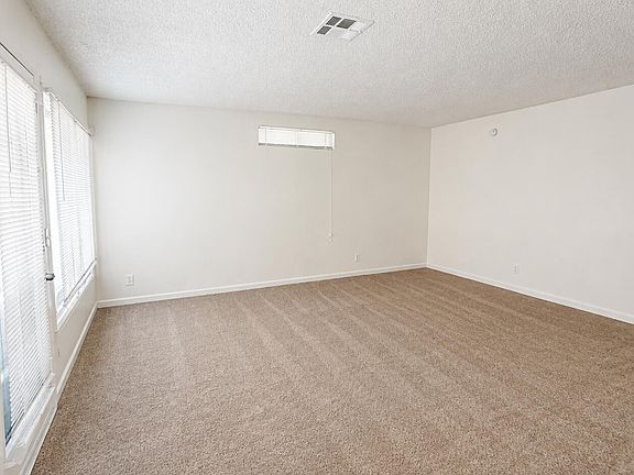 3rd image of 45426 Lorimer Ave