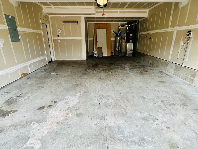 63220 Lancaster St — Photo 19