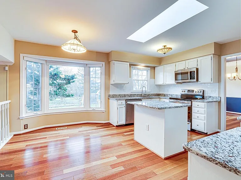 3022 Dower House Dr — Photo 18