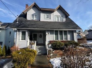 25 Tibbits Ave, White Plains, NY 10606