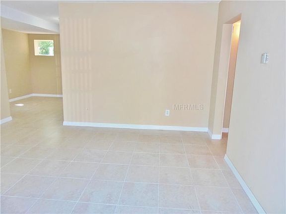 3rd image of 10925 N Arden Ave