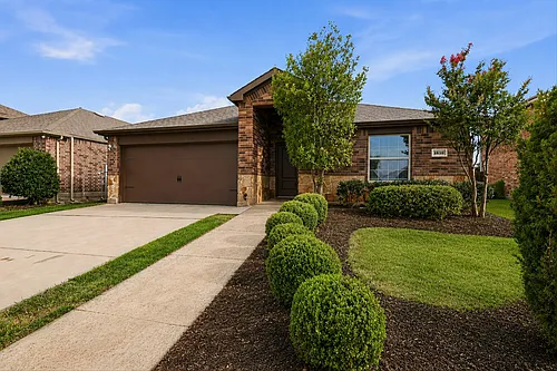 1810 Aslynn Cir Photo 1