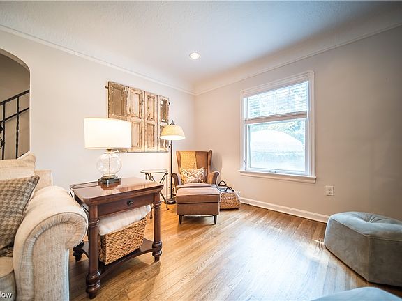 5th image of 3396 Meadowbrook Blvd