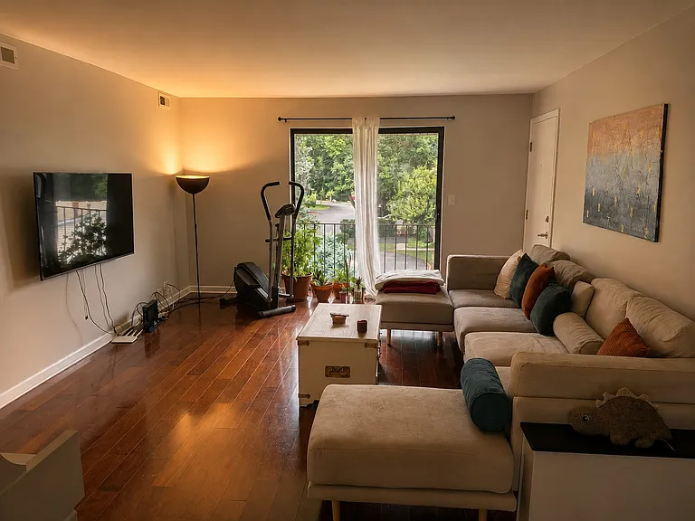 1725 S Washington St — Photo 10
