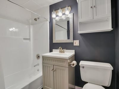 222 Williams St E APT 114, Glastonbury, CT, 06033