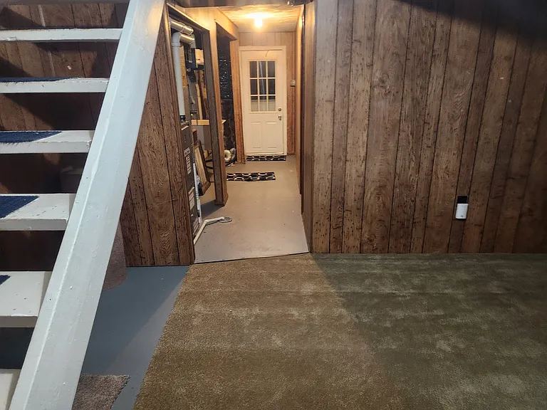 139 Whitestown Vlg #B — Photo 3