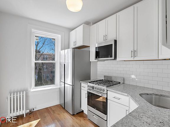 4th image of 244 Jackson St Floor 2
