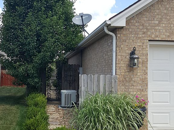 3rd image of 6150 Danville Ct