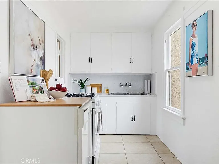 117 Prospect Ave — Photo 2