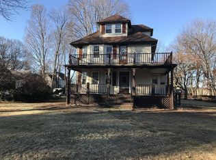 153 Cedar St, Wellesley, MA 02481