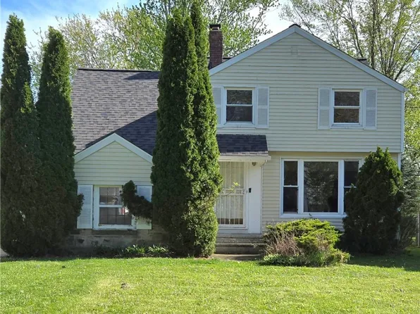 19808 Shakerwood Rd, Warrensville Heights, OH 44122