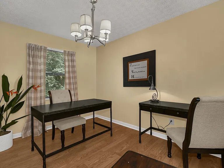 3084 Highland Park Dr — Photo 15