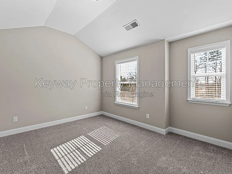 2120 Denmark Ave SE — Photo 22