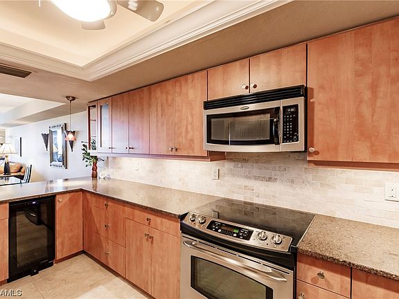 3rd image of 5260 S Landings Dr APT 903