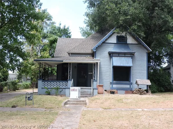 409 Drennen St, Van Buren, AR 72956