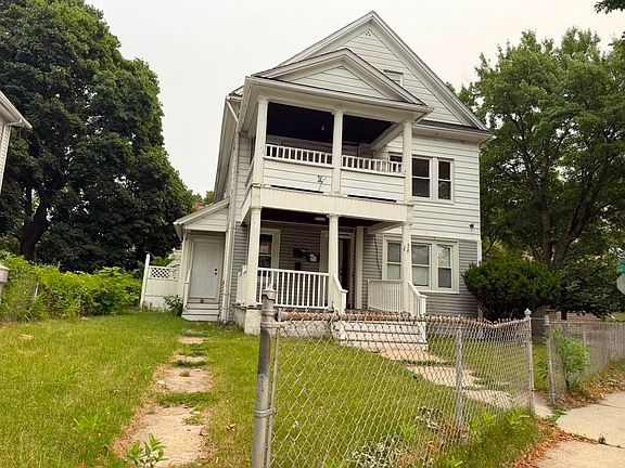 3rd image of 32-34 Vermont St