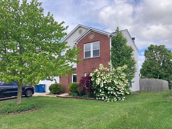 3rd image of 6824 W Philadelphia Dr