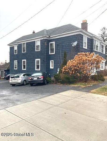 4th image of 2377 Burdett Avenue