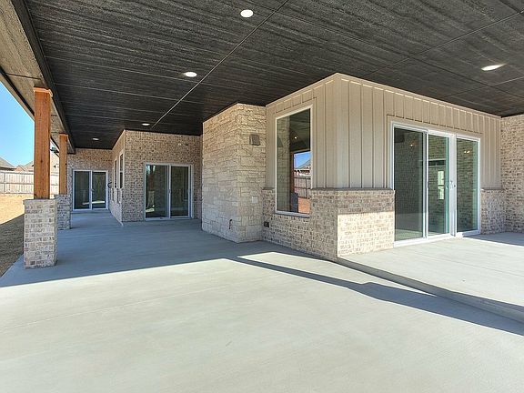 5th image of 2109 Whitechapel Cir