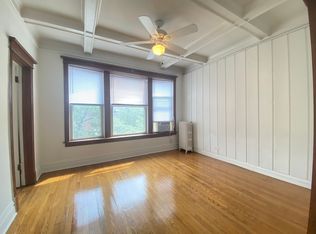 804 W Roscoe St APT 2, Chicago, IL 60657