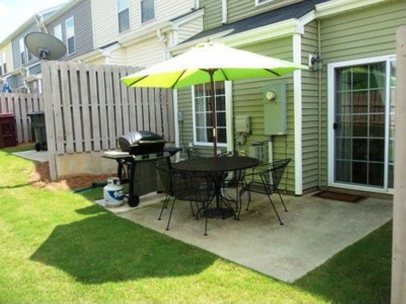 2nd image of 215 Cedar Crossing Ln