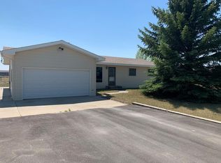 14 Marquette Dr, Cody, WY 82414
