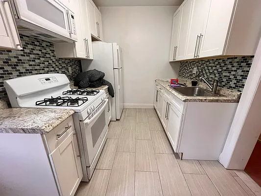 Rented by Contact Realty | media 12