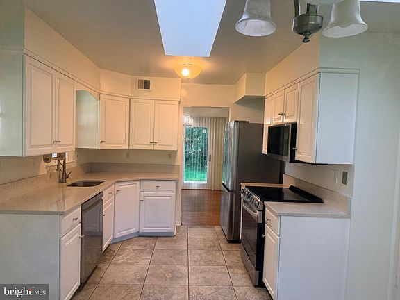 4th image of 8626 Bunnell Dr