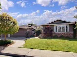 3420 Ridgemont Dr, Mountain View, CA 94040
