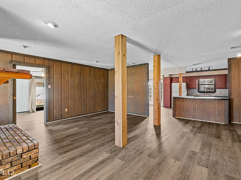 1013 Peyton Ave — Photo 8