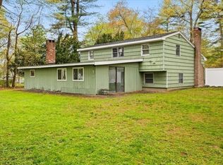 9 Green St, Foxboro, MA 02035