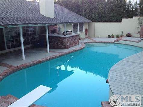 4th image of 4981 Brewster Dr
