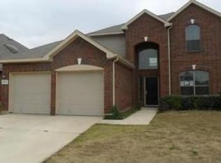 2813 Merry View Ln, Fort Worth, TX 76120