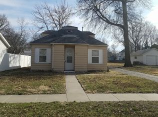 726 W 5th St, Ottawa, KS 66067