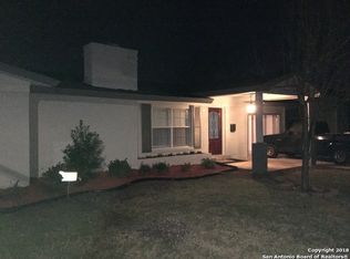 2704 W Mistletoe Ave, San Antonio, TX 78228