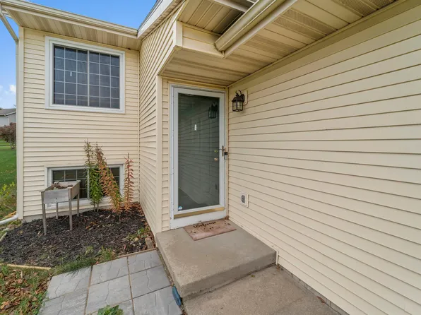 740 Saint John St, Cottage Grove, WI 53527