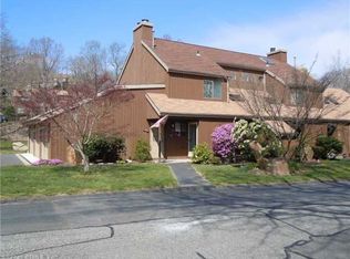 71 Red Oak Cir, Shelton, CT 06484