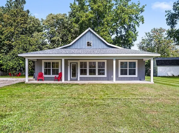 220 James St, Allegan, MI 49010