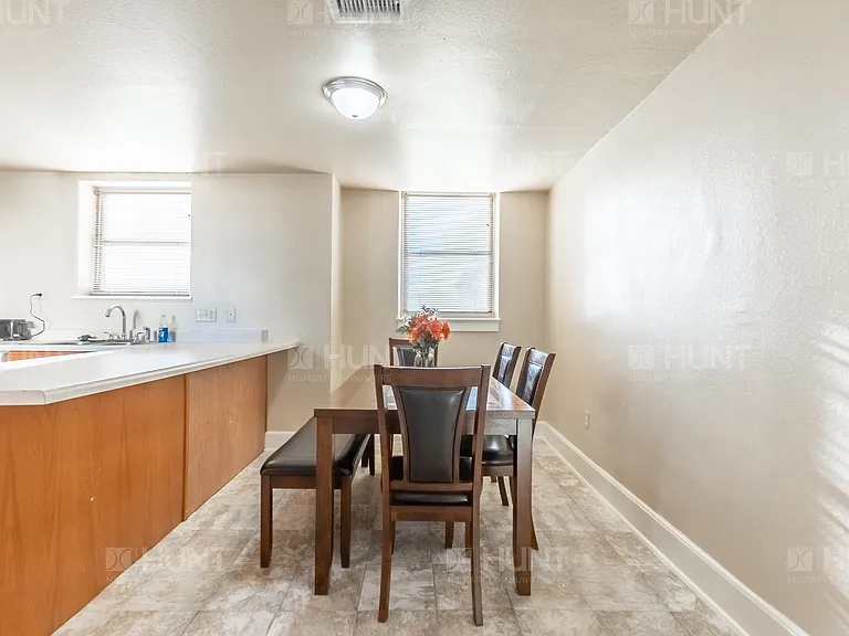 3B E St W #689B — Photo 8